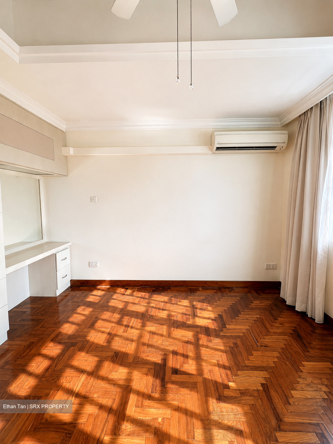 Chancery Grove (D11), Condominium #570890231